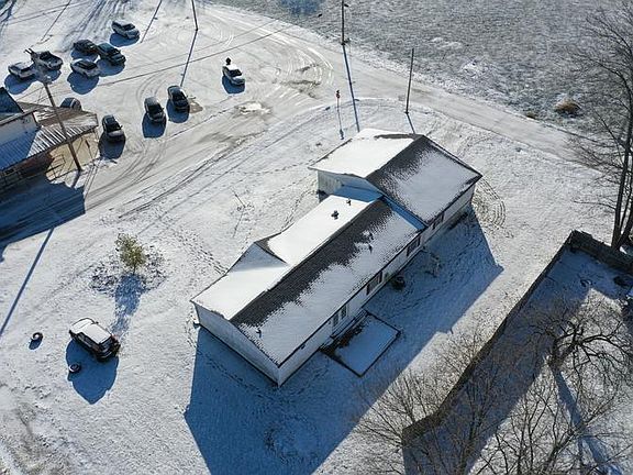 5th image of 8260 E County Road 210 S