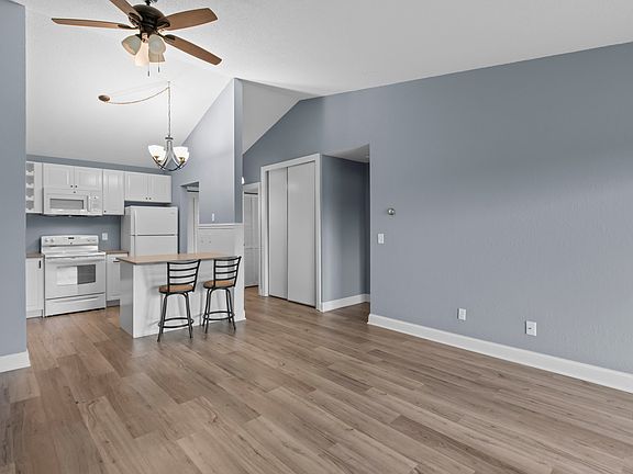 4th image of 3440 Golfview Dr Unit 318