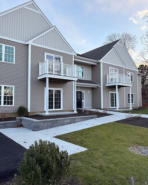 1st image of 4 S Spooner St #6