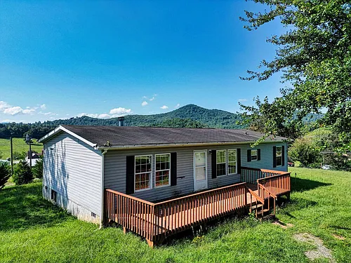 65 Farm View Ln Photo 1