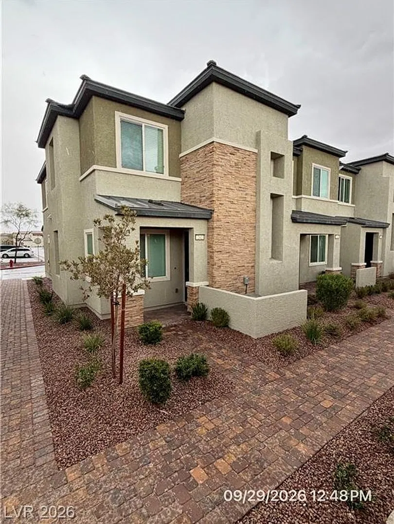 Brand-New 3-Bedroom Cadence Townhome with End-Unit Privacy — Photo 3