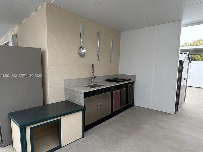 10049 SW 222nd St — Photo 15