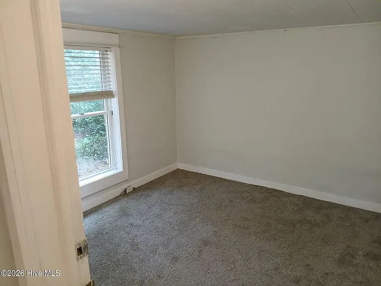 2204 Princess Place Dr #B — Photo 10