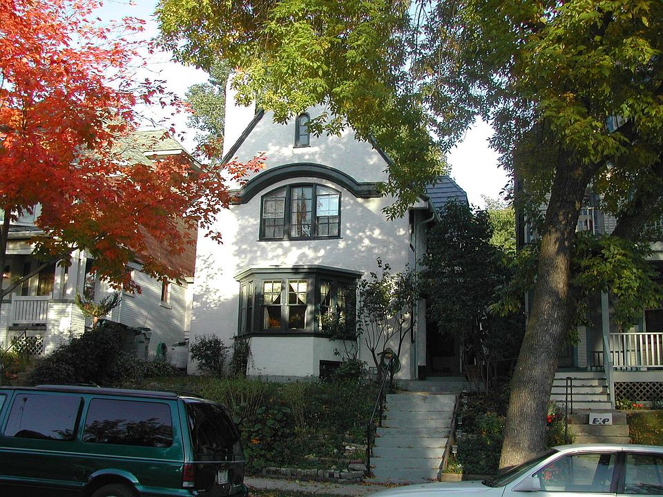 Front view (October 2006)