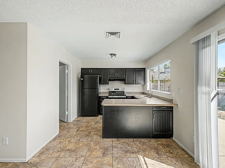 7409 S 46th St — Photo 11
