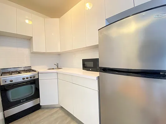 Rented by Oxford Property Group | media 4