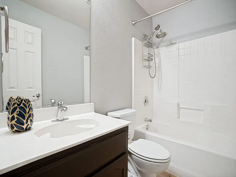 2737 Lynx Ln — Photo 22