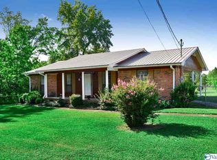 100 Irby Cir, Union Grove, AL 35175