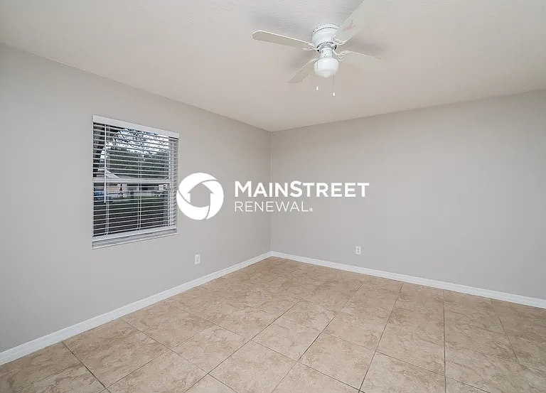 828 Trina Ln — Photo 13