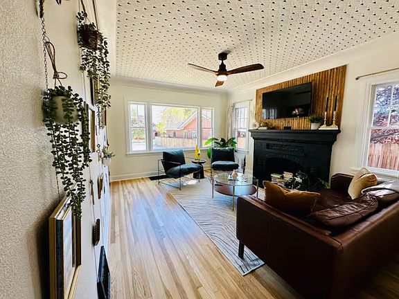 4th image of 1295 Gordon Ave