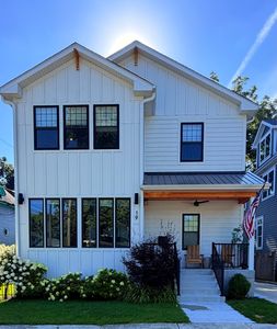19 N Main St, Naperville, IL, 60540