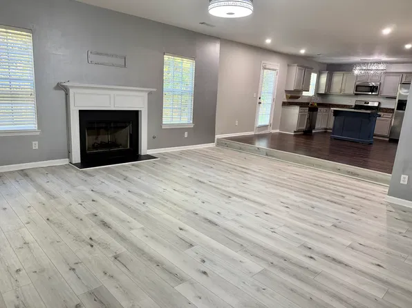 6747 Mancha St, Atlanta, GA 30349