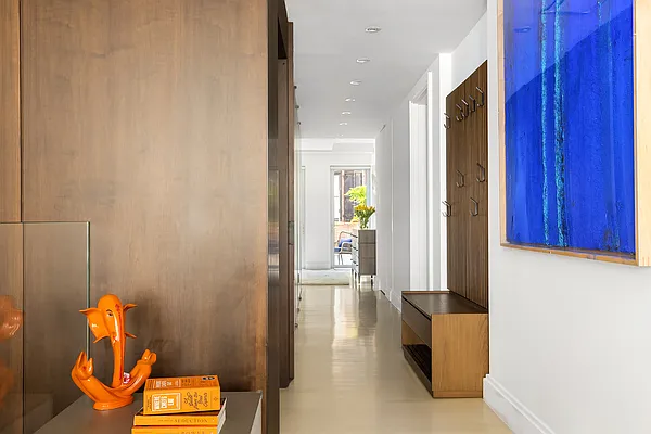 Rented by Compass | media 26