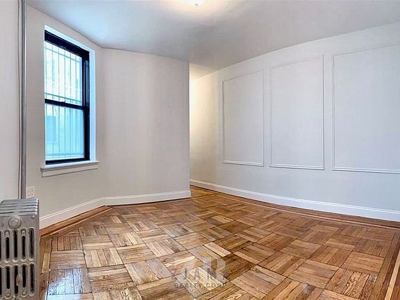 4th image of 25 Woodruff Ave APT A2