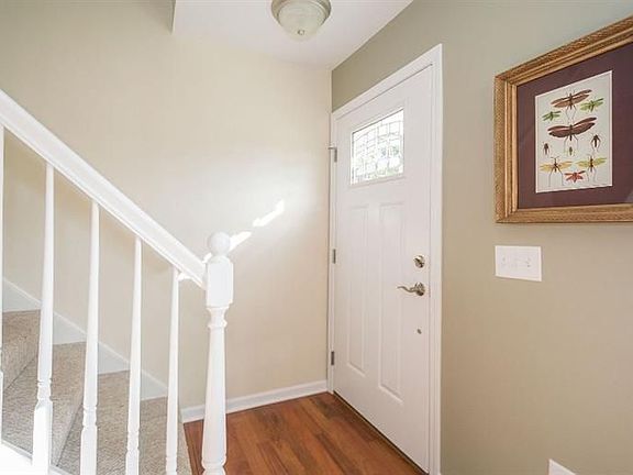 3rd image of 105 Worden Ave