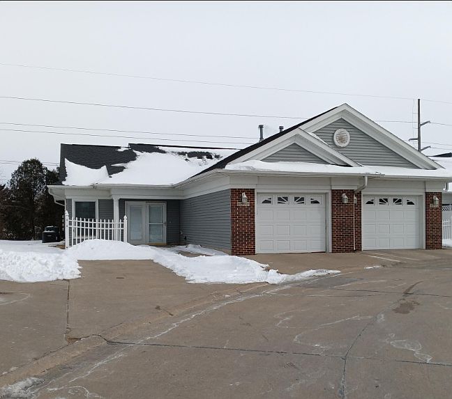 1st image of 1577 Stafford Pl