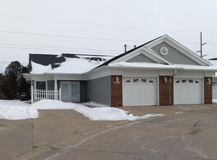 1577 Stafford Pl, Iowa City, IA 52240
