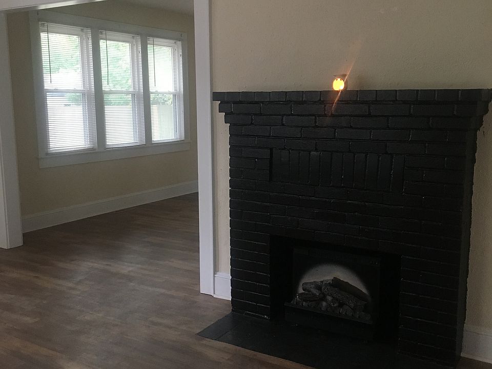 1st image of 2805 Princeton Ave