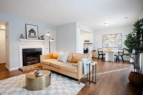 5822 Brentwood Trce Photo 1