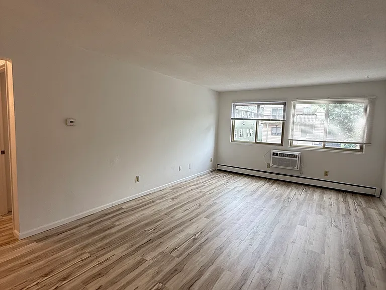 814 11th Ave SE — Photo 20