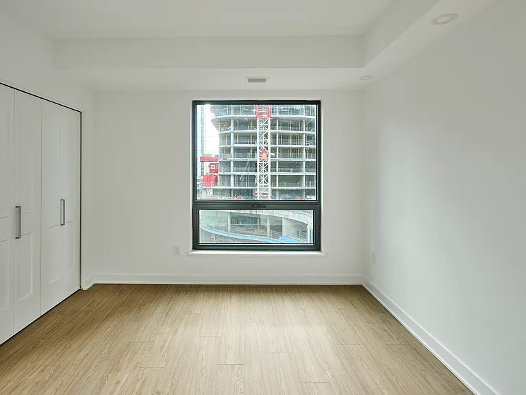 383 Albert St — Photo 47