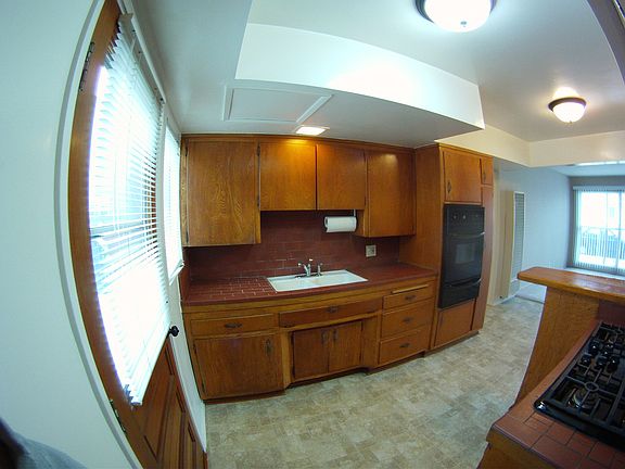 2nd image of 36 10th St