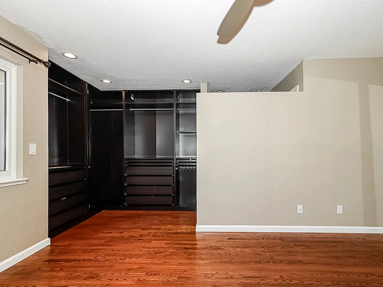 635 Pilgrim Dr — Photo 10
