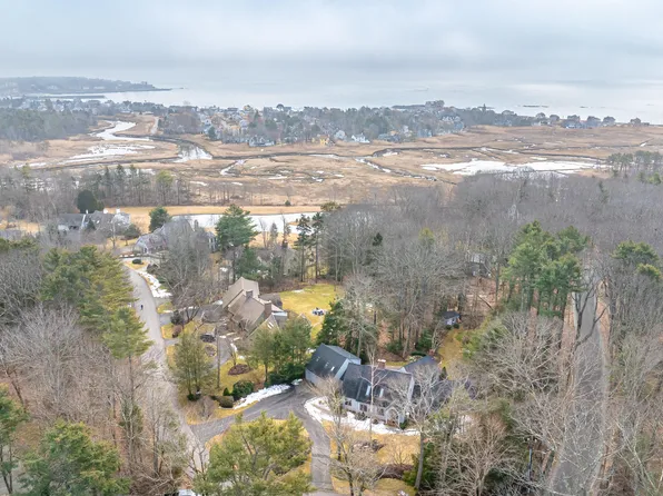 1 Governors Way, Kennebunk, ME 04043