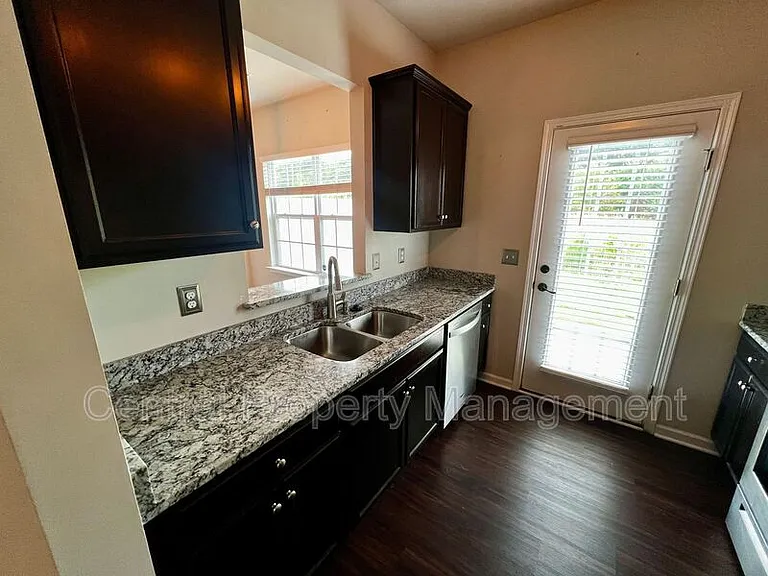 43 Moorlyn Ln — Photo 9