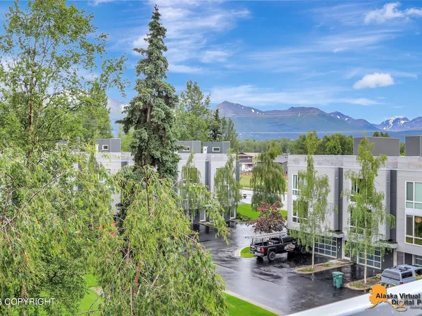 5201 E Northern Lights Blvd APT 5W, Anchorage, AK 99508