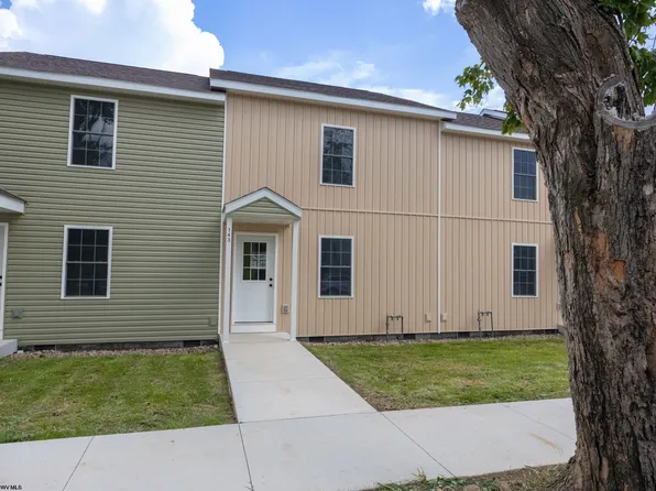 143 Mulberry Ave #B, Weston, WV 26452