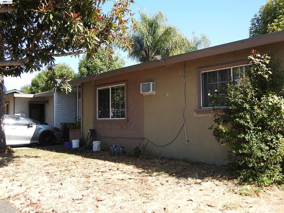 2nd image of 24074 Dotson Ct