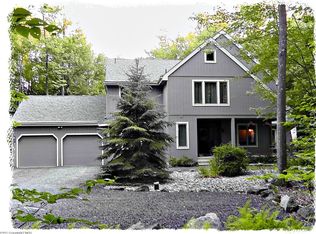 137 Crocketts Cres, Pocono Pines, PA