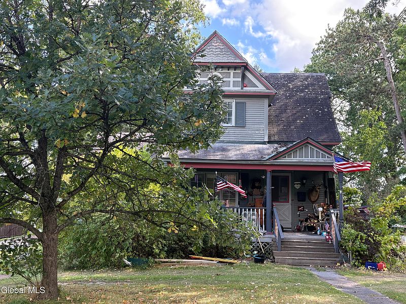 2nd image of 48 Spring Street