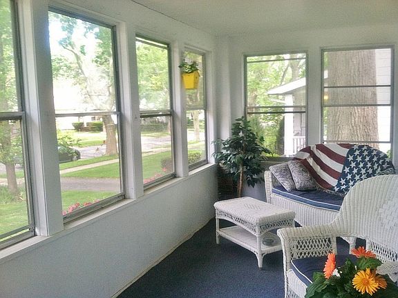 Enclosed Front Porch