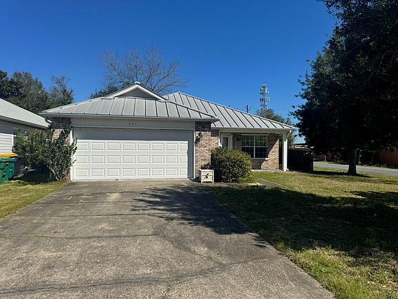 2nd image of 451 W Park Dr