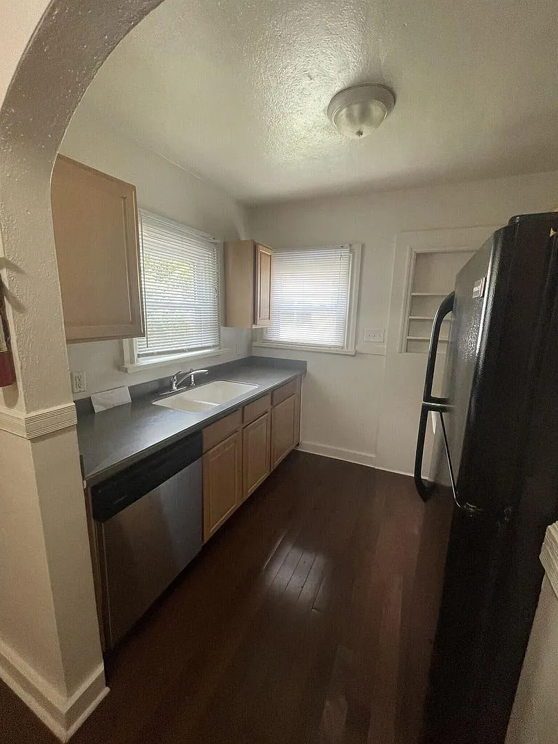 416 S. Mitchell — Photo 4