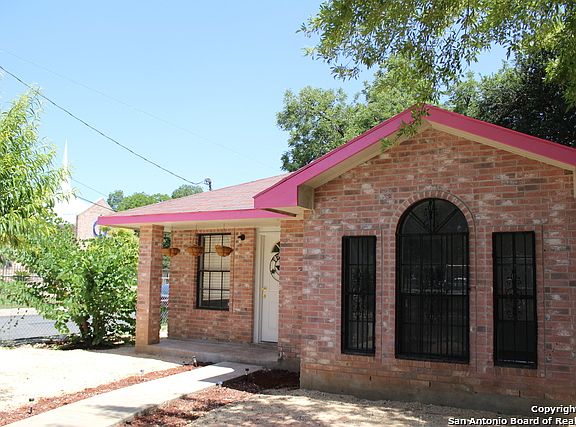 2nd image of 127 Huerta St