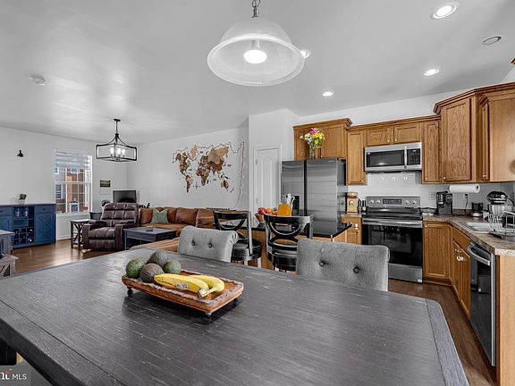 5th image of 20773 Brunswick Ln