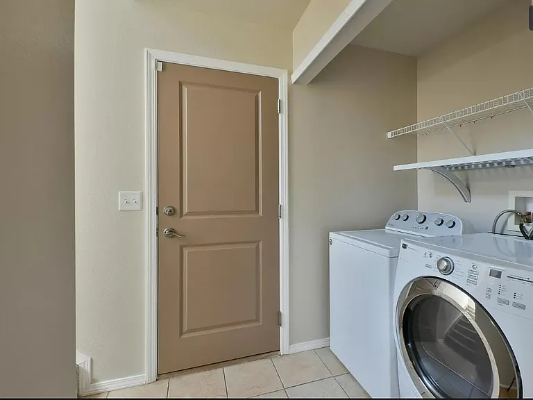9147 W 107th Pl — Photo 9