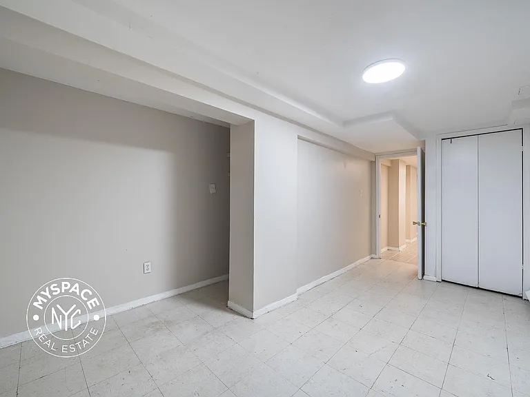 147 9th St #1A — Photo 14
