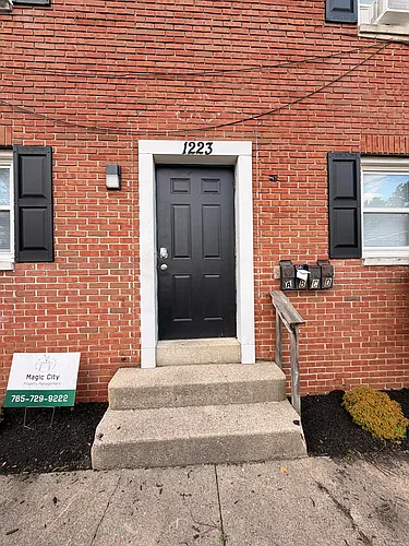 1223 S Franklin St #A Photo 1 1223 S Franklin St #A Photo 1