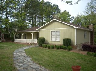 3167 Petite Forest Dr, Marietta, GA 30062