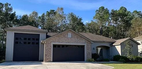 3 bed, 2600 sqft, $3,000 — Photo 1