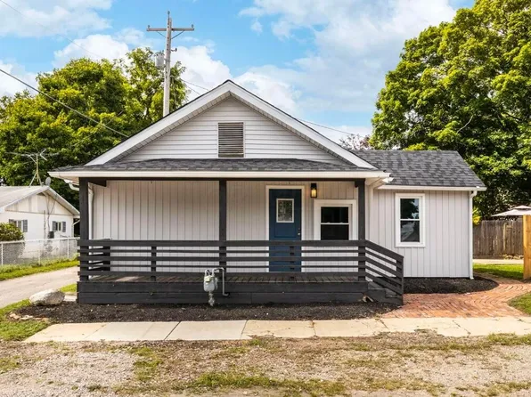 1027 S Washington St, Circleville, OH 43113