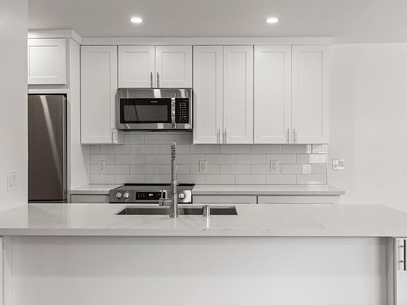 4th image of 2498 Golzio Ct APT 3