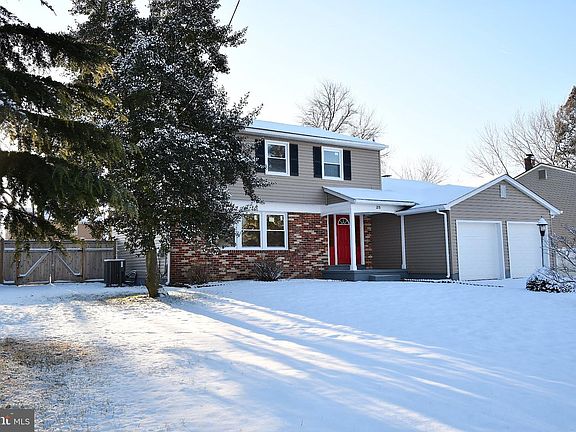 4th image of 25 Champlain Rd