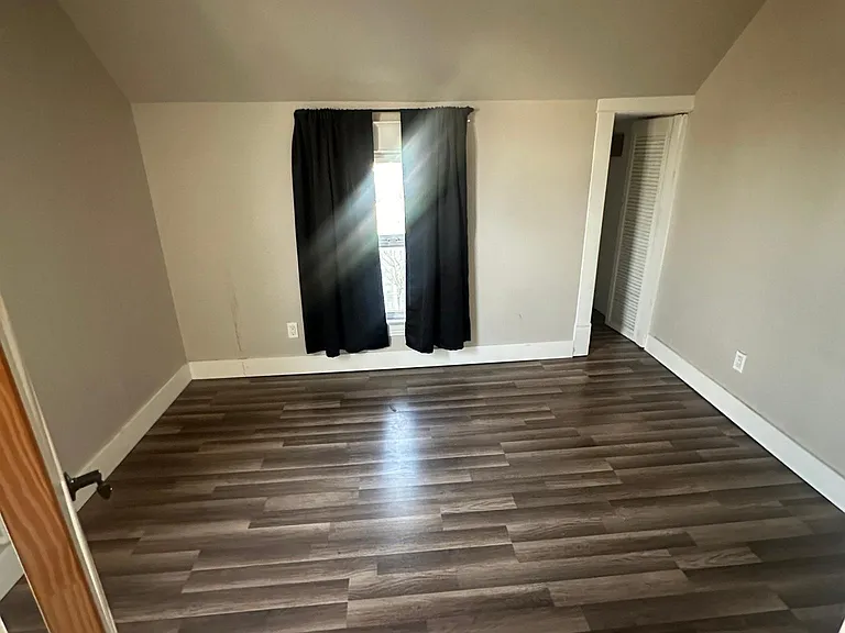 2420 Walnut St — Photo 16