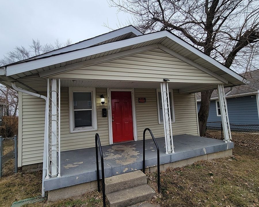 1st image of 1812 E Kelly St