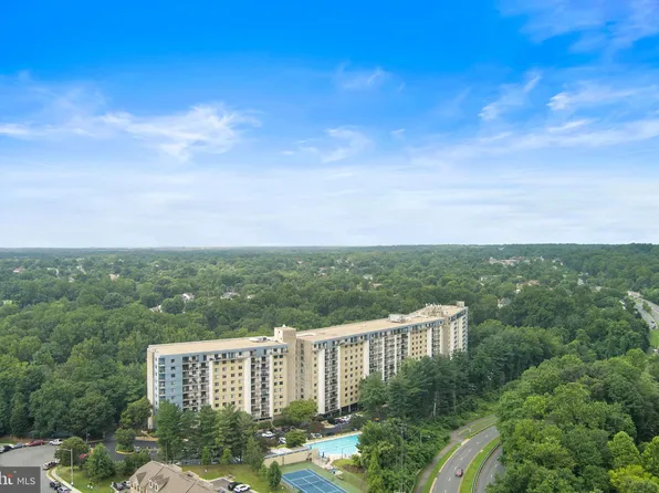 3800 Powell Ln APT 1002, Falls Church, VA 22041